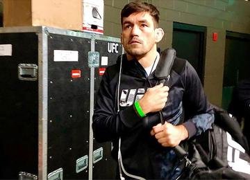 Veterano fechou vínculo com derrota, mas espera ter 'última dança'