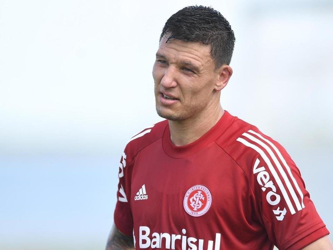 Damin Musto - volante