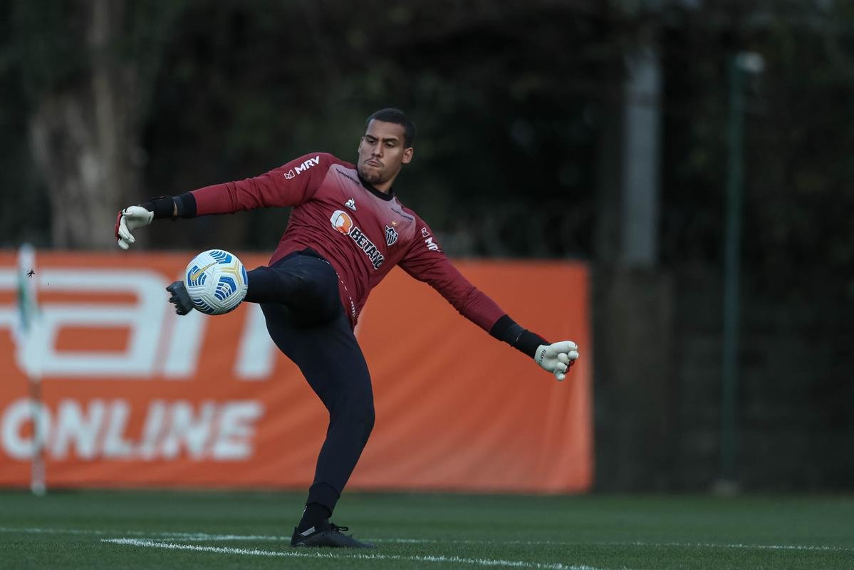 Cuca orientou atividade no CT do Palmeiras, na Barra Funda, em So Paulo 
