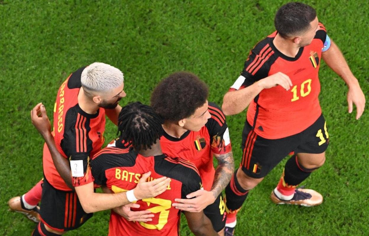 Fotos do jogo entre Blgica e Canad pelo Grupo F da Copa do Mundo