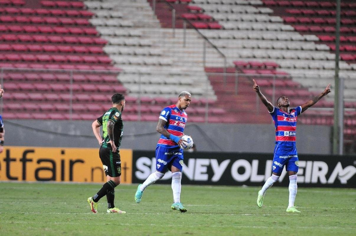 Fotos da vitria do Amrica sobre o Fortaleza, por 2 a 1, no Independncia, pela 29 rodada da Srie A do Campeonato Brasileiro