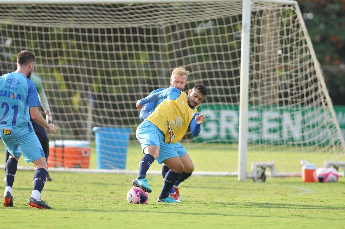 Fotos do ltimo treino do Cruzeiro antes do jogo diante do Tupi, pela semifinal do Campeonato Mineiro