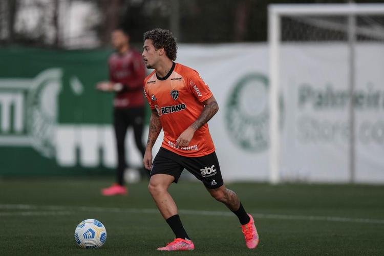 Cuca orientou atividade no CT do Palmeiras, na Barra Funda, em So Paulo 
