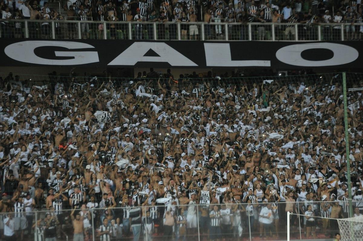 Torcedores do Atltico lotaram Independncia em partida contra o Defensor, pela Copa Libertadores