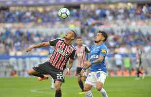 Fotos do jogo entre Cruzeiro e So Paulo