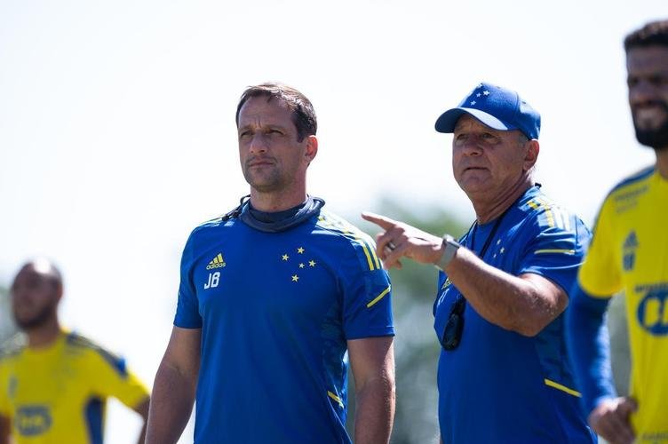 Cruzeiro empatou por 1 a 1 com o Boavista-RJ em jogo-treino realizado neste sbado (22/5), na Toca da Raposa II. Rafael Sobis marcou o gol celeste, enquanto Douglas Pedroso fez para a equipe do Rio de Janeiro.