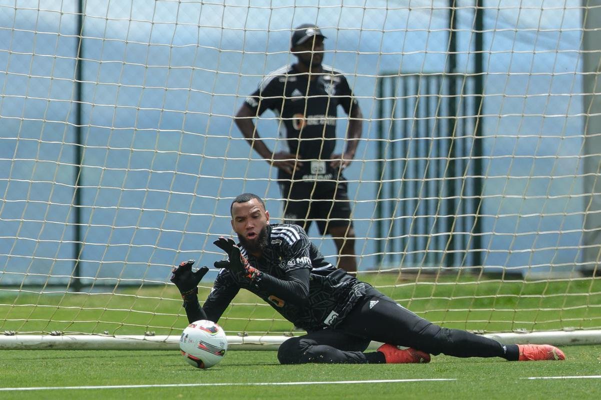 Atltico teve um dia de folga aps o empate com o Cruzeiro no clssico. Elenco de Coudet retomou atividades na Cidade do Galo na tarde desta quarta-feira (15/2).