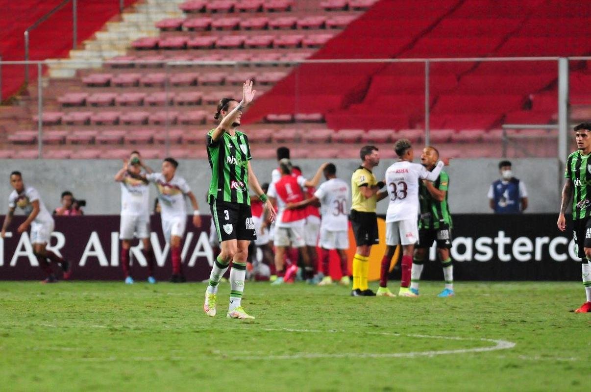 Amrica tomou a virada do Tolima nos acrscimos e ficou em situao complicada no Grupo D da Copa Libertadores