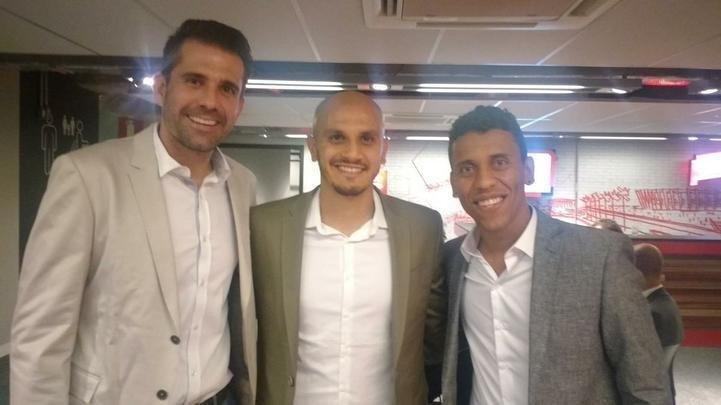 Personalidades na cerimnia do 16 Trofu Tel Santana. Victor, Fbio Santos e Marcos Rocha, do Atltico