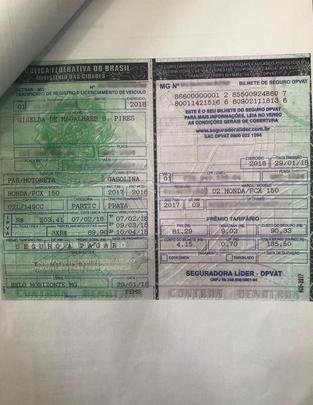 Documentos e comprovantes de pagamentos de impostos de carros da esposa de Wagner, Giselda de Magalhes Santos Pires