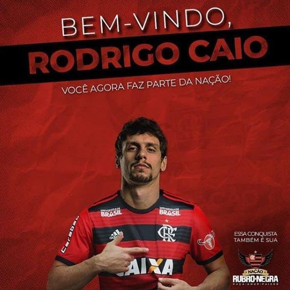 Depois de ser especulado no Barcelona, o zagueiro Rodrigo Caio acertou com o Flamengo at dezembro de 2023.  o primeiro clube do defensor aps ser revelado e defender o So Paulo por cinco temporadas