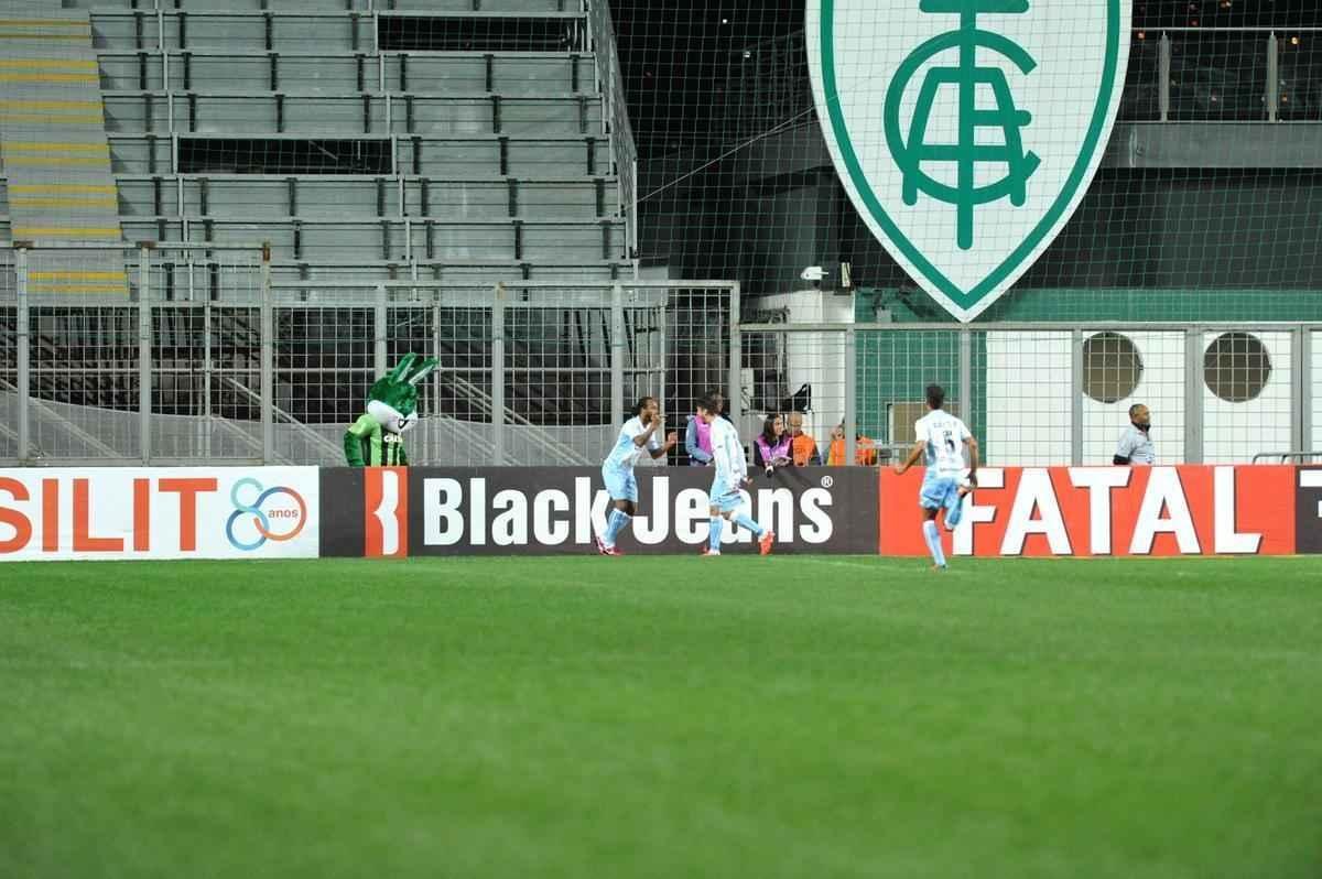 Amrica e Londrina se enfrentaram no Independncia, pela 18 rodada da Srie B do Brasileiro