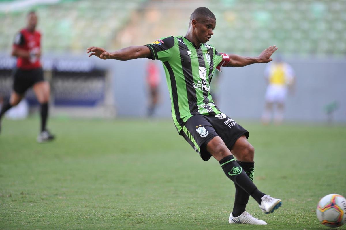 Amrica e Boa Esporte empataram em jogo movimentado no Independncia 