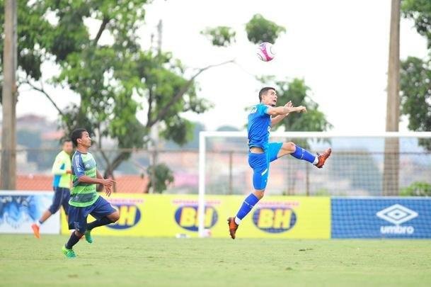 Imagens do jogo-treino entre Cruzeiro e Ipatinga, na Toca da Raposa II, nesta sexta-feira (12/01)