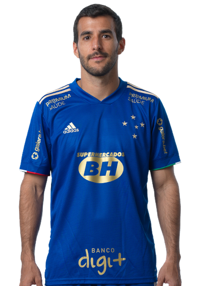 Cceres, lateral-direito