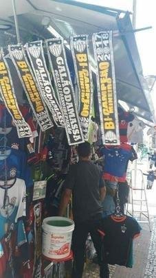 Torcedores do Cruzeiro tiram sarro de atleticanos após conquista do Mineiro