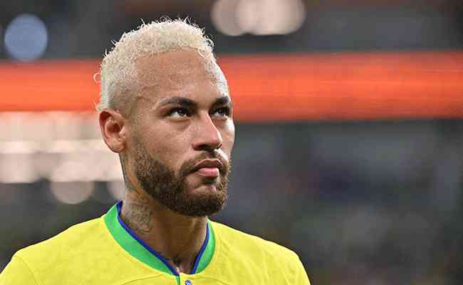 Alm dos recordes, Neymar mira o ttulo da Copa do Mundo