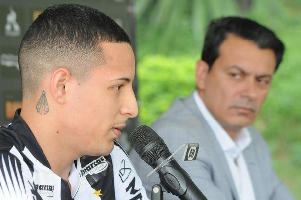 Fotos da apresentao do lateral-esquerdo Guilherme Arana ao Atltico, na Cidade do Galo. Jogador de 22 anos assinou contrato de emprstimo at meados de 2021