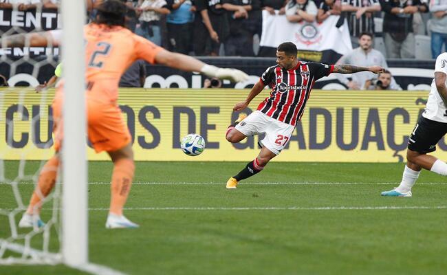 Wellington Rato foi um dos destaques do São Paulo