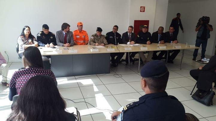 Assim como na Copa do Mundo de 2014, as instituies de segurana do estado vo atuar de forma integrada durante a Copa Amrica. As equipes de segurana de Minas Gerais que vo usar pela primeira vez nos trabalhos de grandes eventos uma plataforma de reconhecimento facial de pessoas em atitudes suspeitas. A tecnologia, ainda em forma de teste, permite que a atividade policial atue preventivamente em casos de risco.