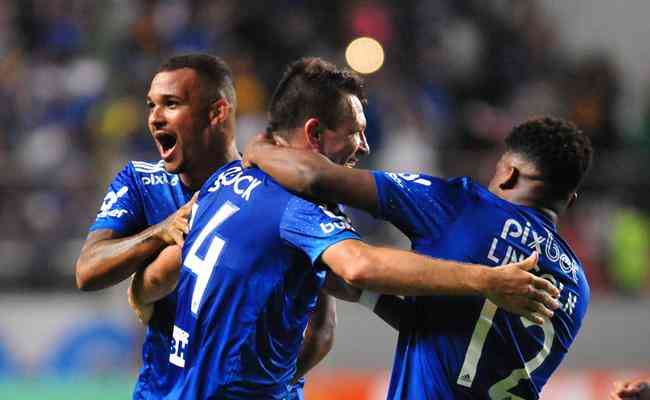 Cruzeiro venceu o Nutico com gols de Edu, Eduardo Brock, Lincoln e Jaj
