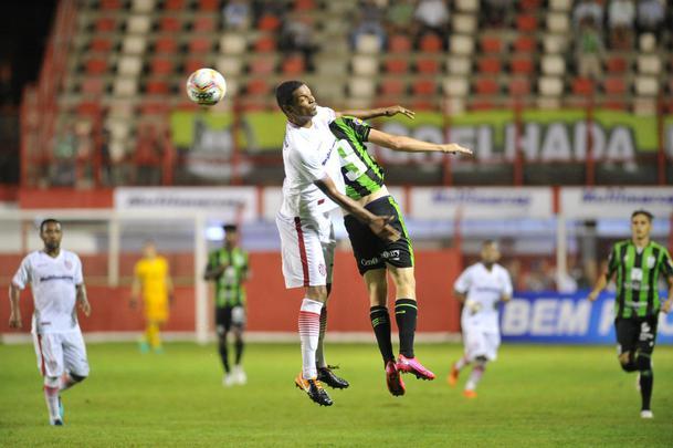 As melhores fotos do duelo entre Villa Nova e Amrica, em Nova Lima, pelo Mineiro