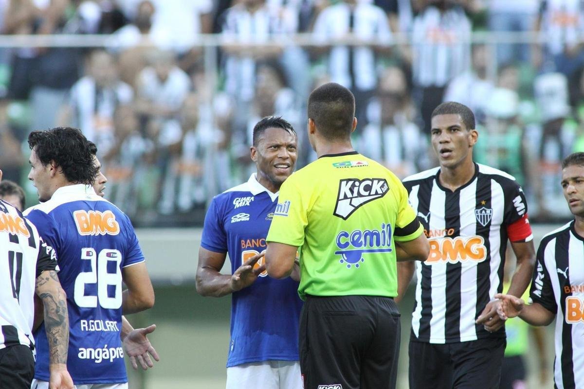 06/04/2014 - Atltico 0 x 0 Cruzeiro (Campeonato Mineiro) - No jogo de ida da final do Campeonato Mineiro, empate sem gols. O placar se repetiu no duelo do Mineiro e o Cruzeiro conquistou a taa.