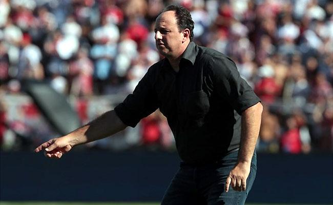 Rogrio Ceni revela que ficou chateado por no ter utilizado o volante Luan contra o Mirassol