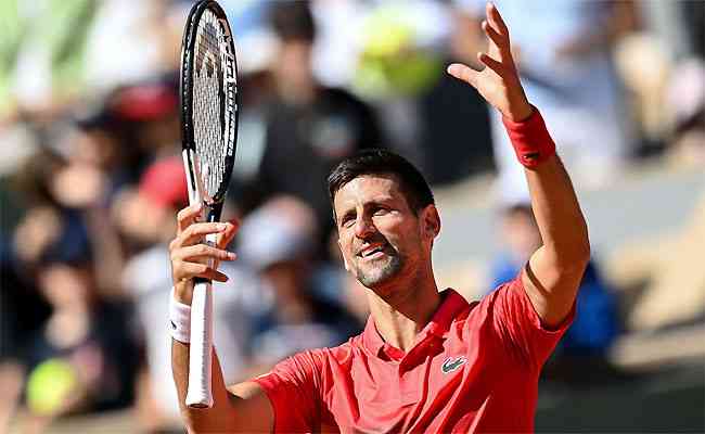 Novak Djokovic bateu o esloveno Aljaz Bedene sem perder sets