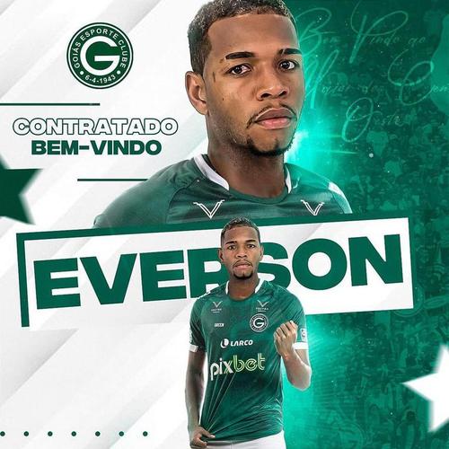 Everson, zagueiro (Goiás)