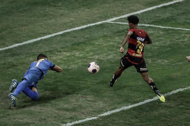 Equipes se enfrentaram na Arena pela terceira rodada do Campeonato Pernambucano
