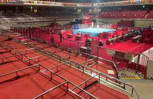 Kokugikan Arena: boxe pegou emprestado o templo espiritual do sum japons para a disputa dos Jogo