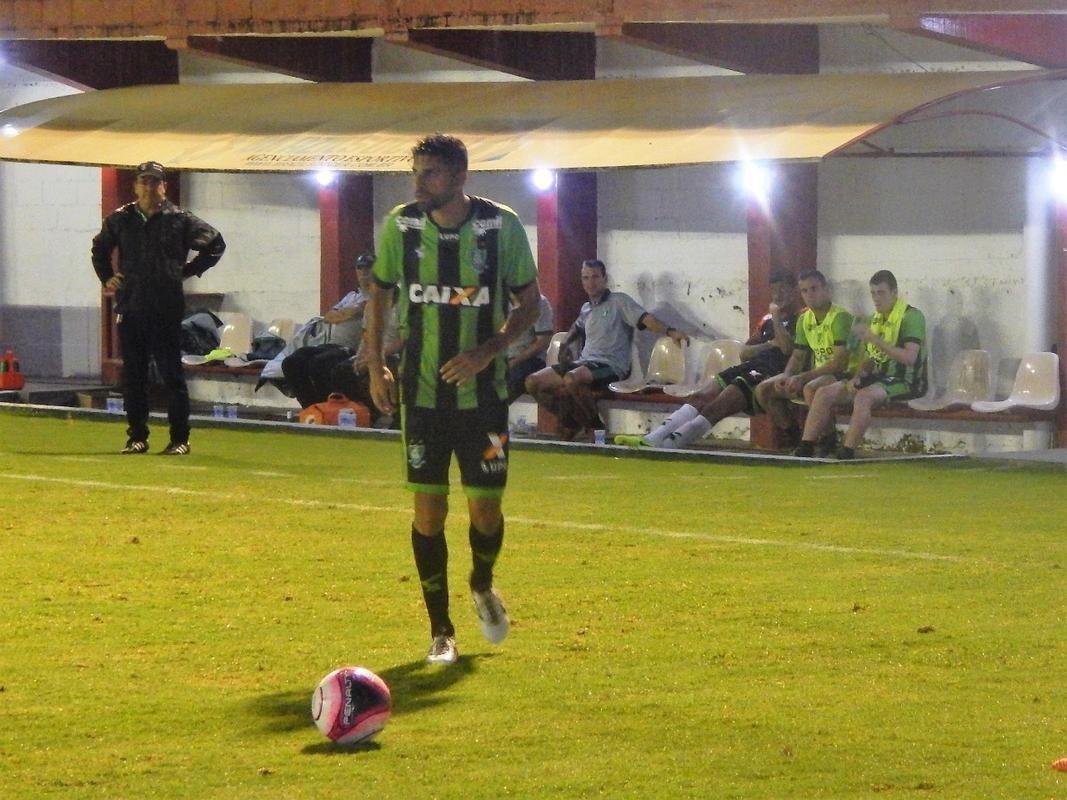 Amrica s empata com Tombense, em jogo fraco no Estdio Almeido, e pode perder posies