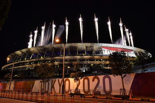 Fogos na Cerim�nia de Encerramento dos Jogos de T�quio