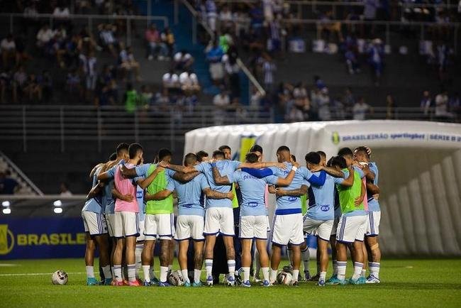 Fotos da partida entre CSA e Cruzeiro, nesta quarta-feira (20), no Rei Pel, em Macei. Jogo  vlido pela 19 rodada da Srie B do Campeonato Brasileiro.
