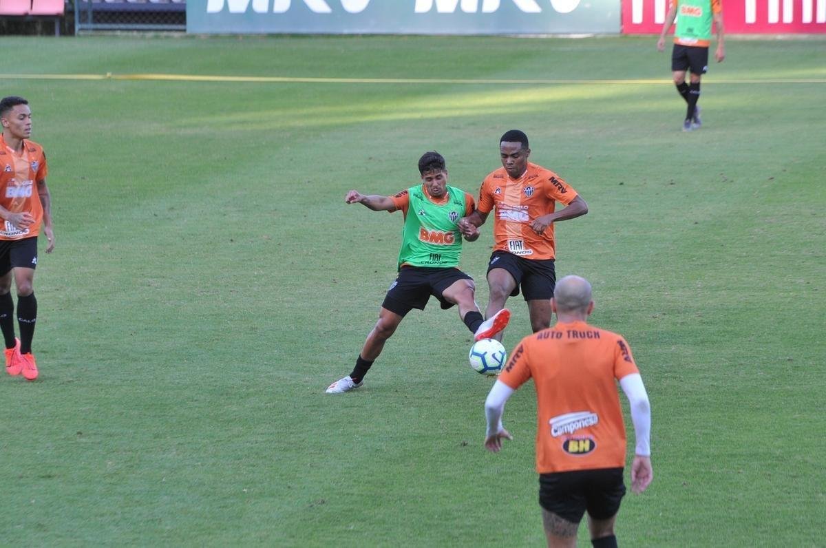 Atltico treinou nesta segunda-feira de olho no jogo contra o Cruzeiro