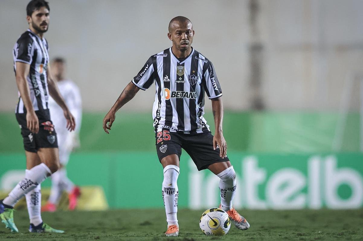 Fotos do jogo entre Brasiliense e Atltico no Estdio Klber Andrade, em Cariacica-ES, pela terceira fase da Copa do Brasil