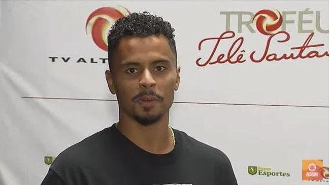 Allan, volante do Atltico