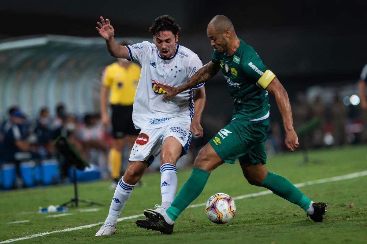 Fotos do duelo entre Cuiab e Cruzeiro, na Arena Pantanal, pela Srie B