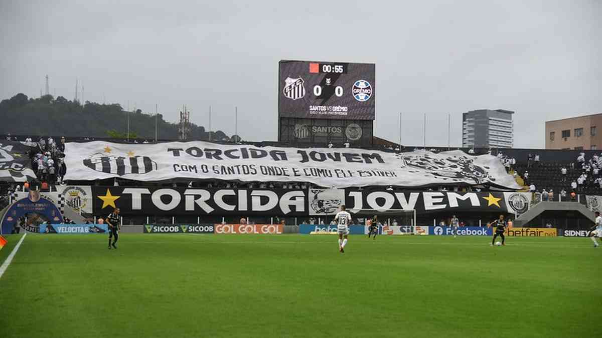 VÍDEO: festa da torcida e jogadores com a classificação antecipada