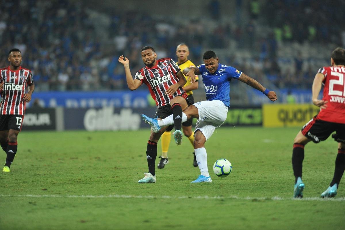 Fotos de Cruzeiro x So Paulo, no Mineiro, pela 26 rodada do Campeonato Brasileiro