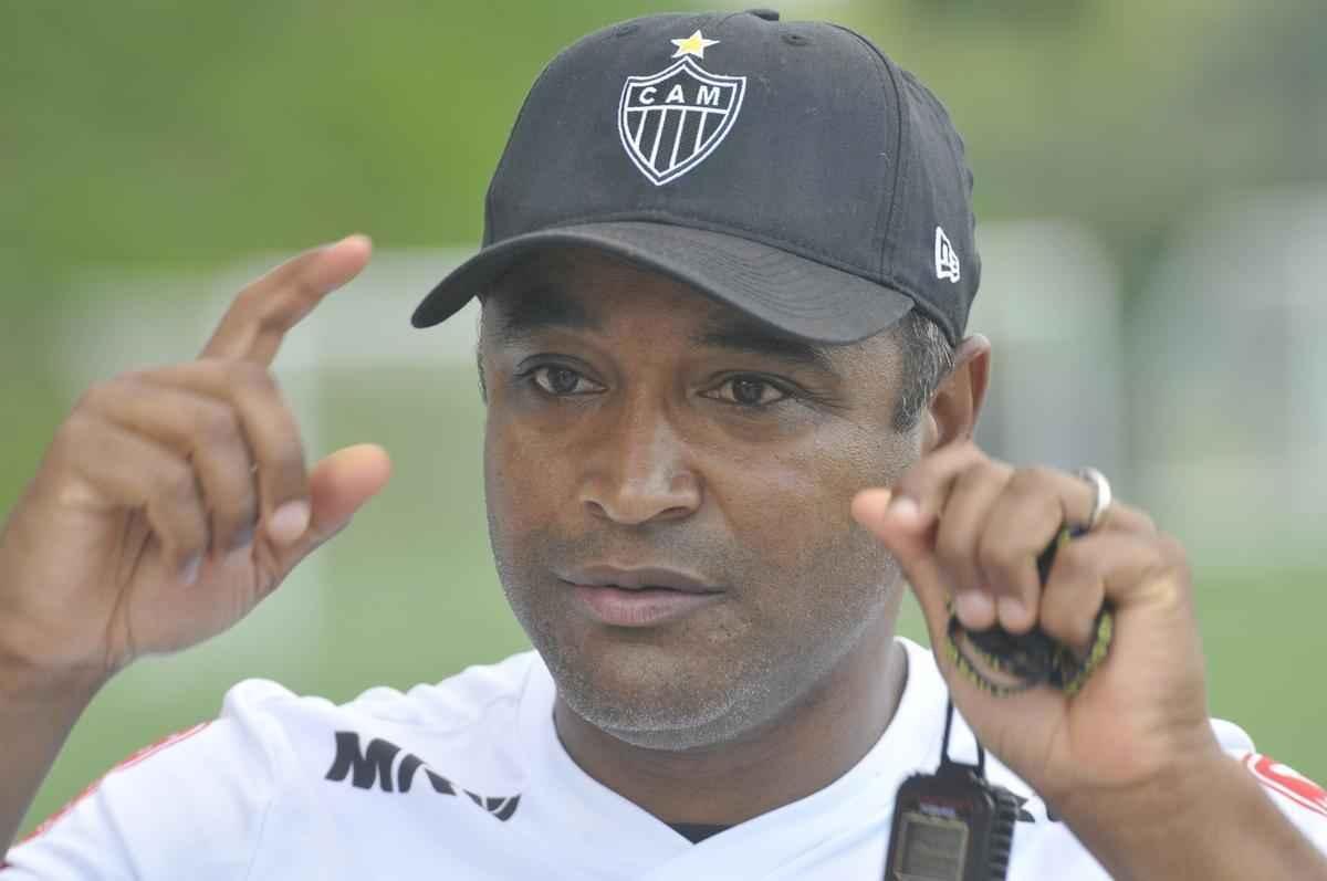 Tcnico Roger Machado completou um ms no comando da equipe do Atltico