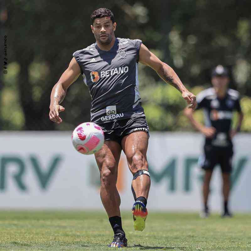 Fotos do treino do Atltico, que teve Hulk em campo