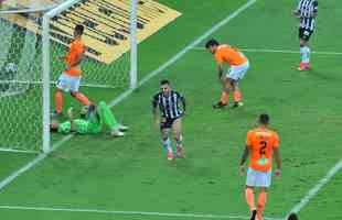 Atltico: fotos do gol de Nathan sobre o La Guaira, no Mineiro