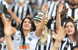 Fotos da torcida do Atltico no pr-jogo contra o Palmeiras no Mineiro