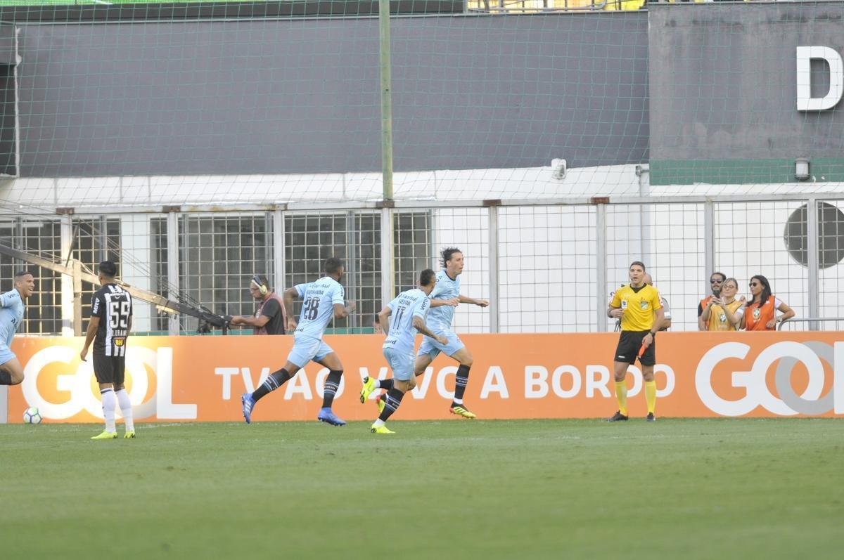 Partida foi vlida pela 32 rodada do Campeonato Brasileiro