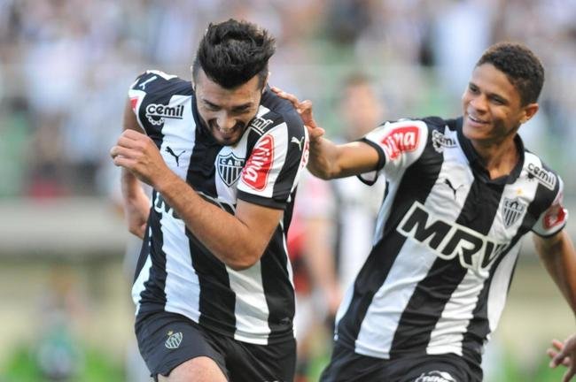 D�tolo marcou gol de placa no Independ�ncia e fechou com chave de ouro grande atua��o