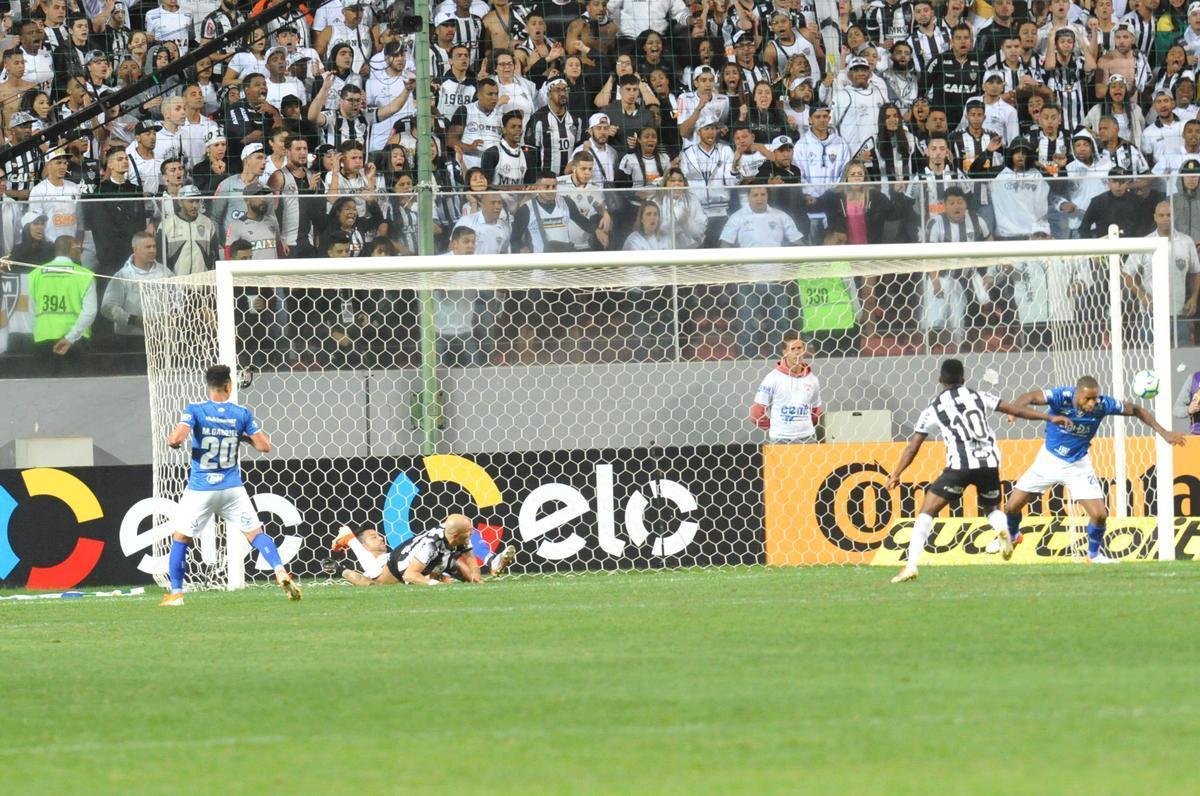 Atltico e Cruzeiro se enfrentaram pelas quartas de final da Copa do Brasil