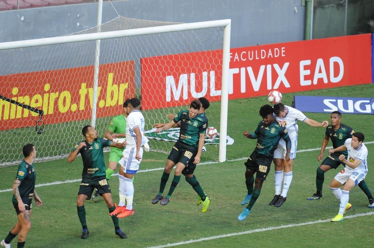 Amrica e Cruzeiro se enfrentaram pelo Campeonato Mineiro