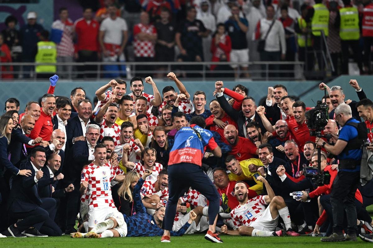 Festa e premiao dos jogadores da Crocia pela conquista do terceiro lugar na Copa do Mundo de 2022, no Catar. Time croata venceu o Marrocos por 2 a 1 neste sbado (17), no Estdio Internacional Khalifa, em Doha